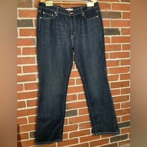 Levi’s 505 dark wash slim fit woman’s jean